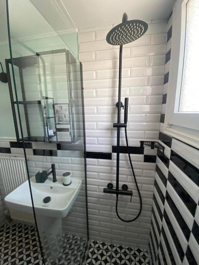 Snd Rentals -Boutique Apartments โคซานี ภายนอก รูปภาพ